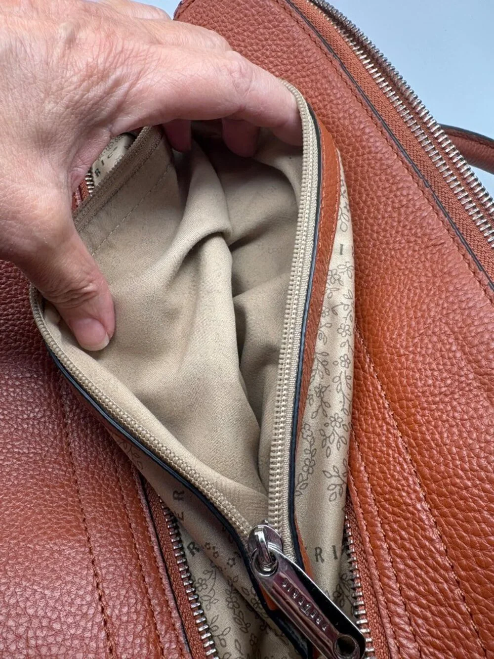 Frédéric Paris Cognac Pebbled Leather Satchel Bag Dome Purse Lock Top Handle